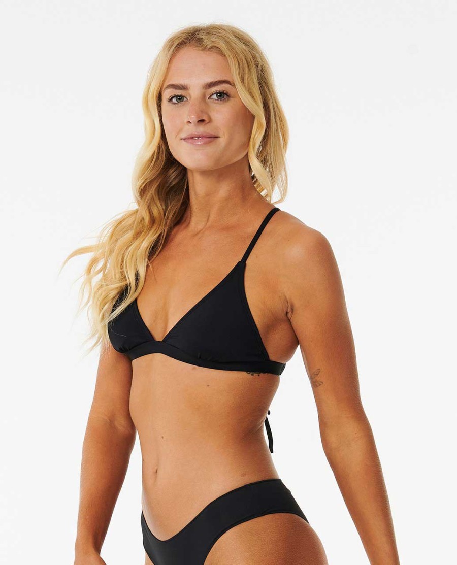 klassieke surfbikinitop met gekruiste bandjes en driehoekige bovenkant
